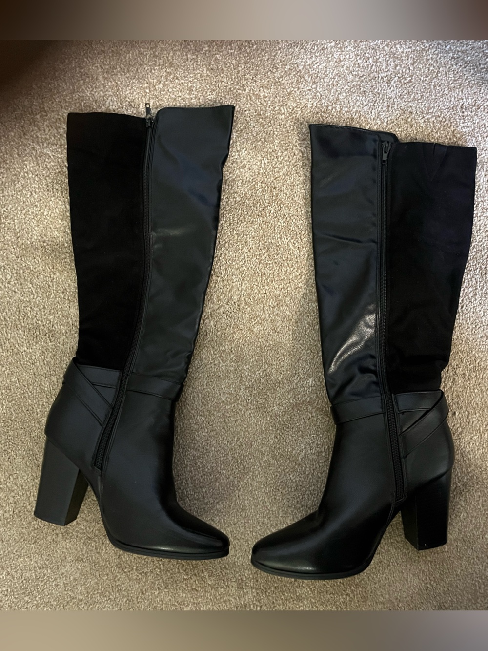 Classic Black Knee-High Block Heel Boots perfect condition